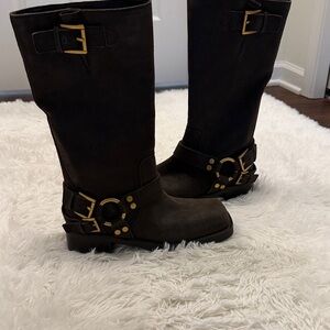 Stylish Brown Suede Boots